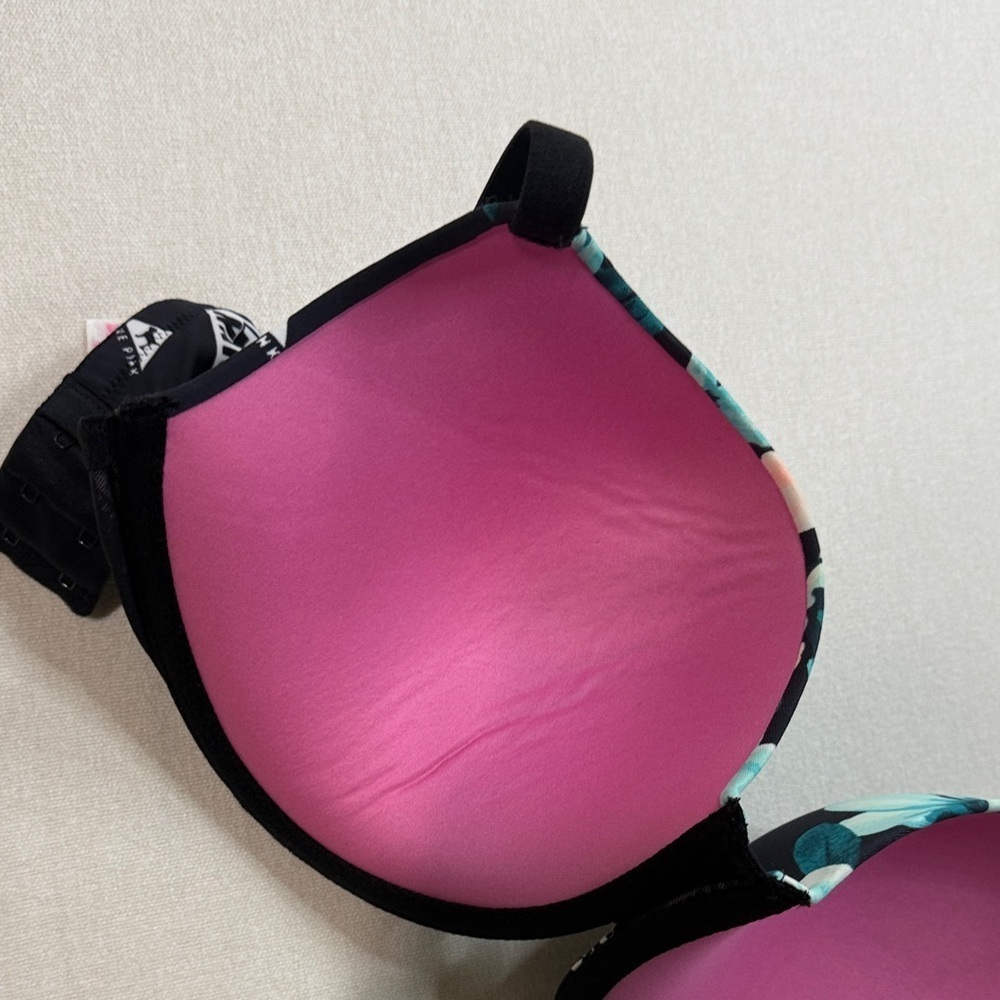 PINK Victoria's Secret Black and Green Floral Bra - Picture 5 of 5